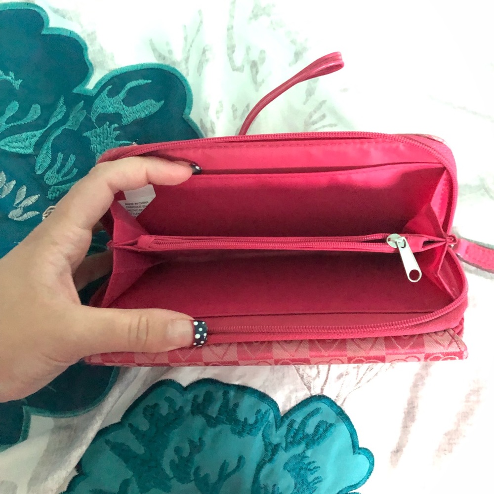 Pink wallet - Picture 2 of 3